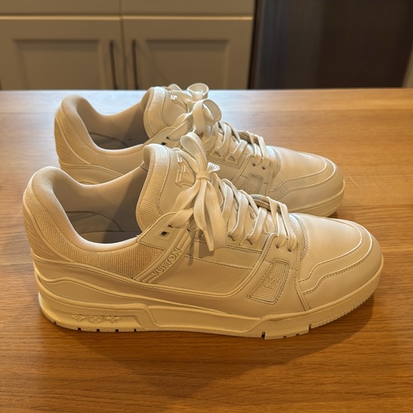 Louis Vuitton LV Trainer - LV Size 8.5 (Great Condition - Barely Used) - Picture 9 of 15